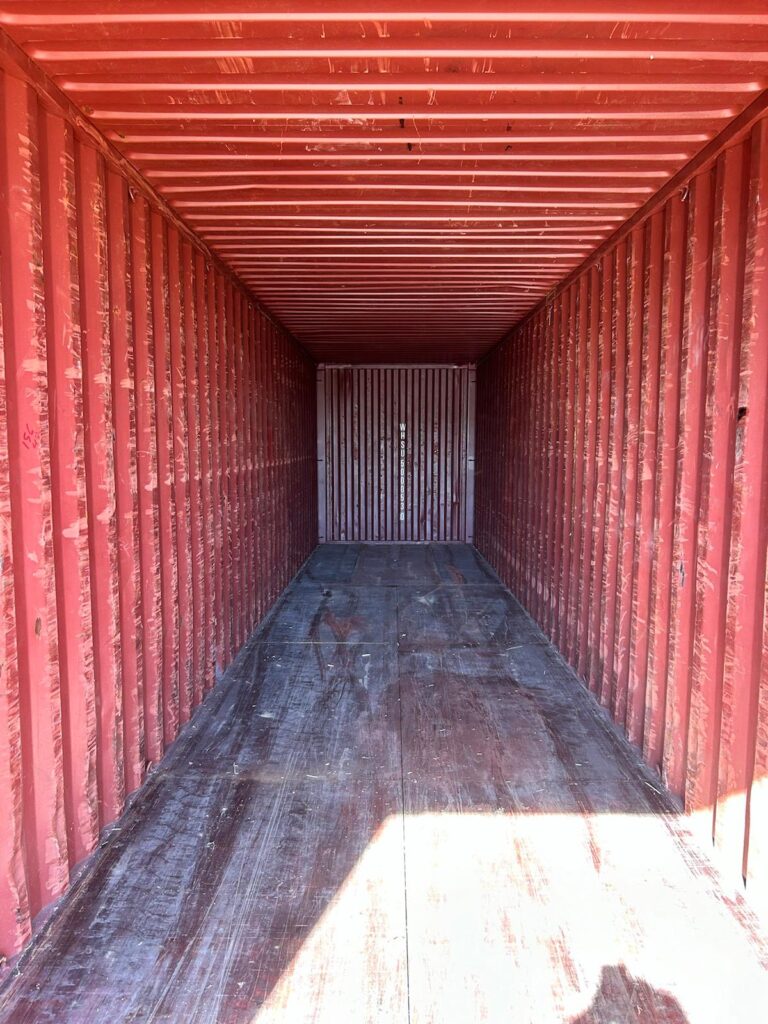 U_40_HC_WHSU_500053_0_Inside